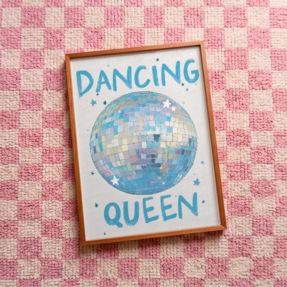 Quadro decorativo Dancing Queen com moldura freijó