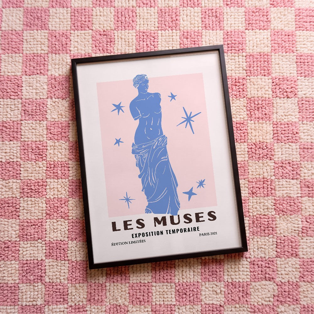 Quadro decorativo Les Muses- Deusa Grega (azul) com moldura preto